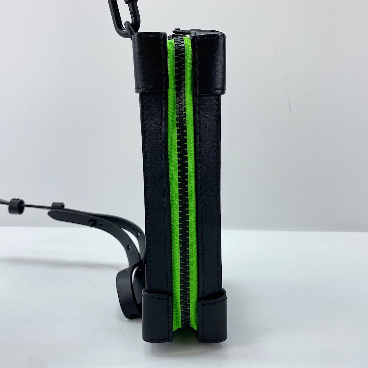 Louis Vuitton Shoulder Bag Soft Trunk Phone — view 6