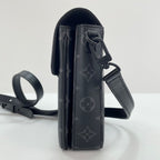 Louis Vuitton Shoulder Bag S Lock Vertical Wearable — view 5