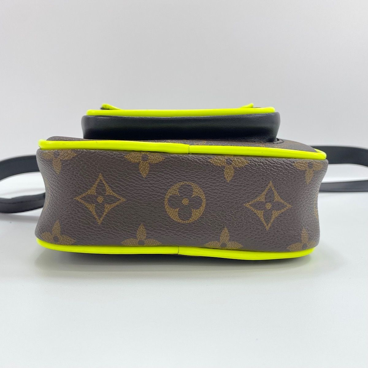 Louis Vuitton Shoulder Bag Christopher Wearable — view 7
