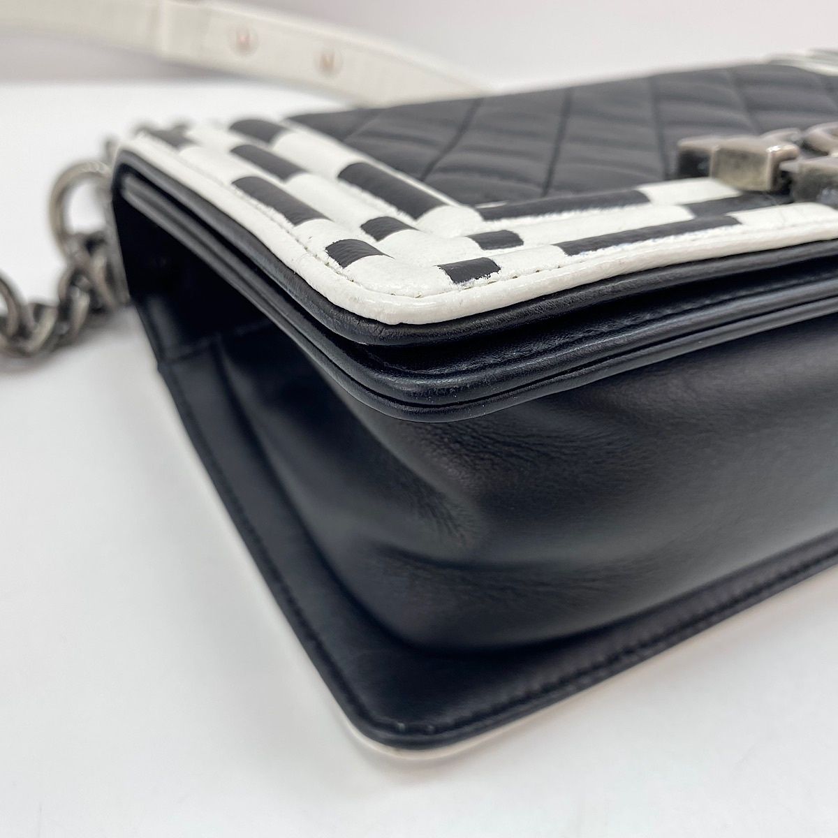 Chanel Shoulder Bag Boy Small — view 8