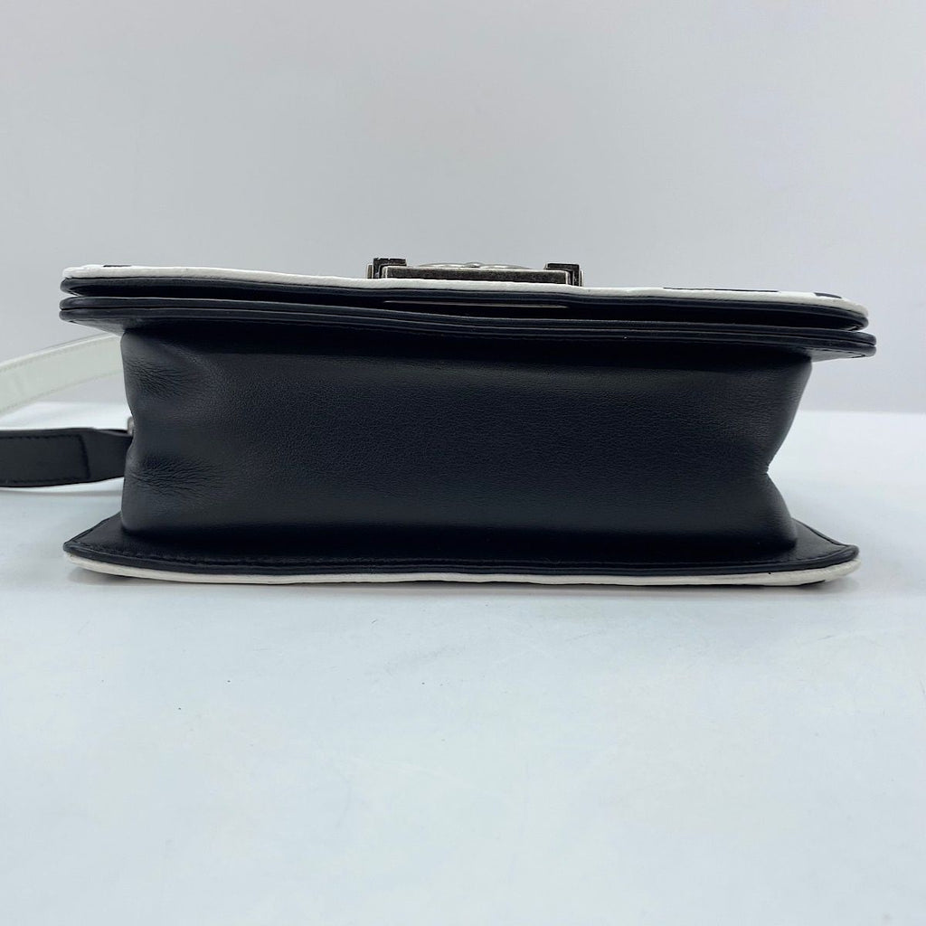 Chanel Shoulder Bag Boy Small — view 7