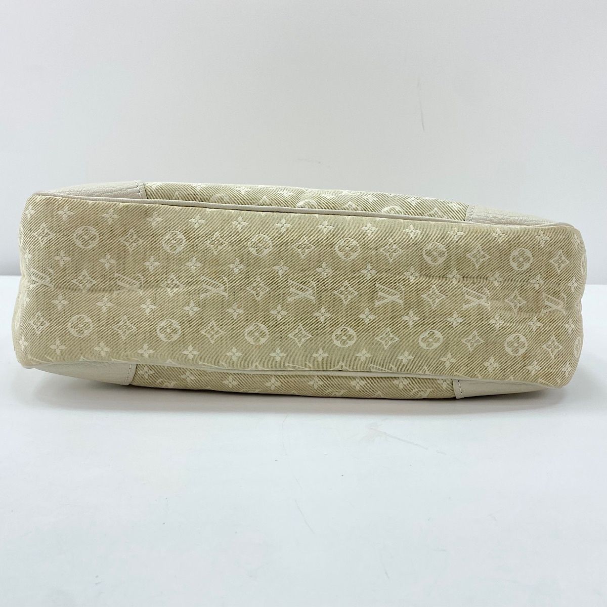 Louis Vuitton Shoulder Bag Boulogne — view 7