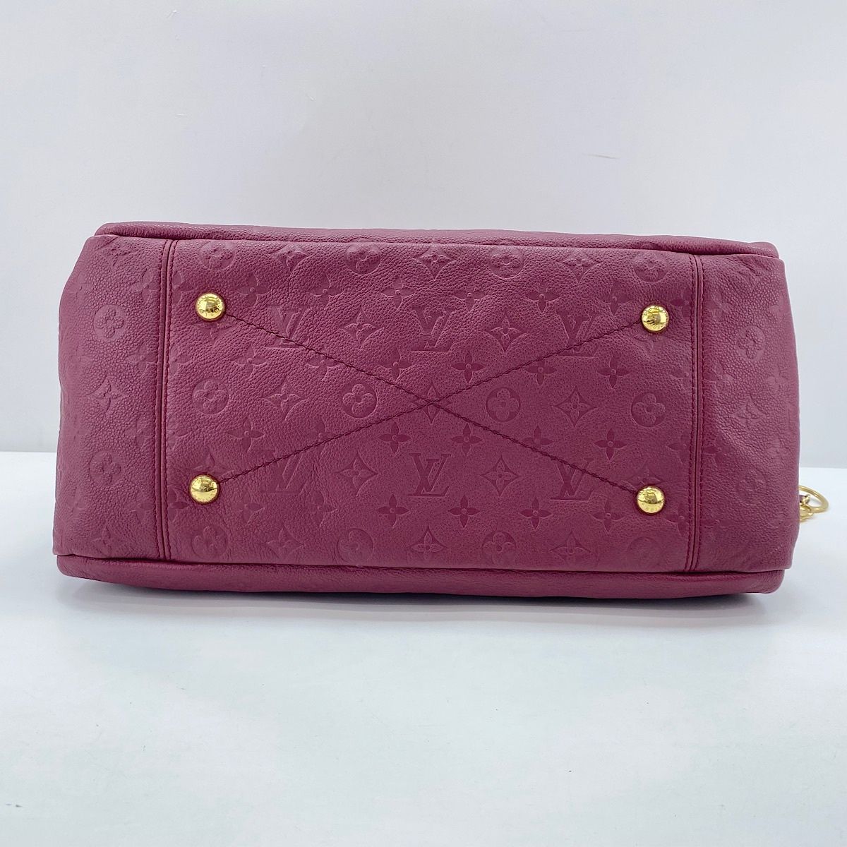 Louis Vuitton Handbag Arti MM — view 7