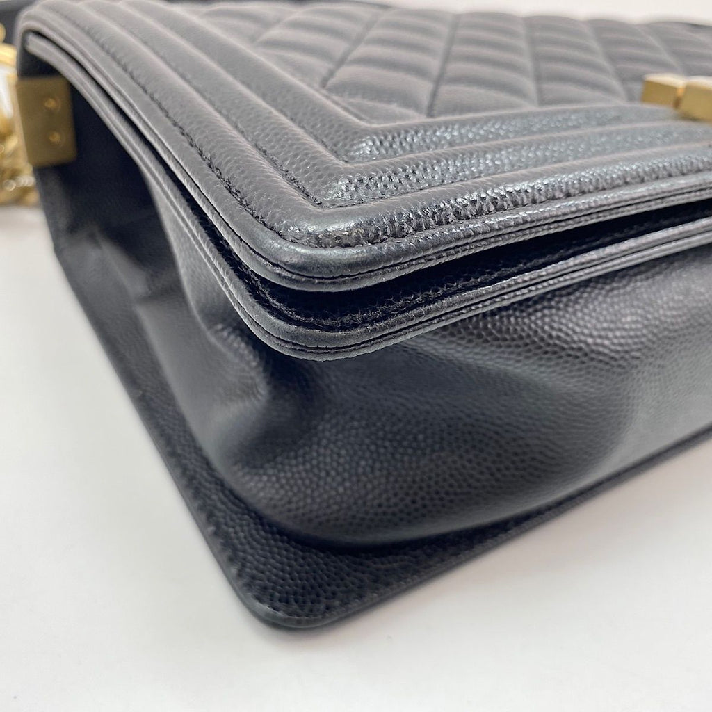 Chanel Shoulder Bag Boy 25 — view 8
