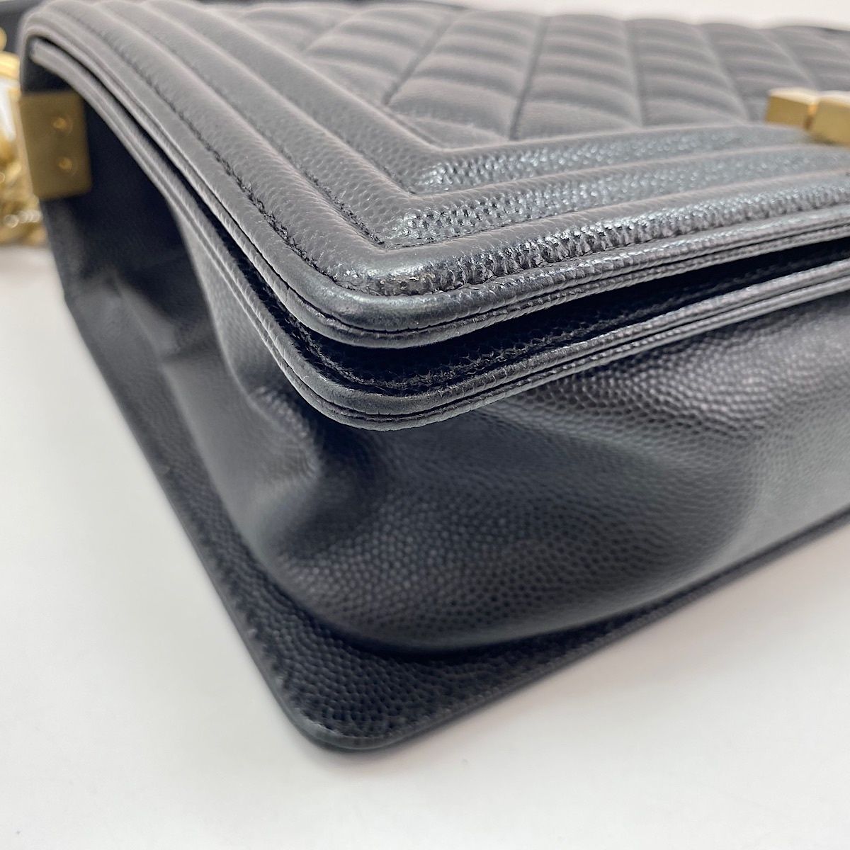 Chanel Shoulder Bag Boy 25 — view 8