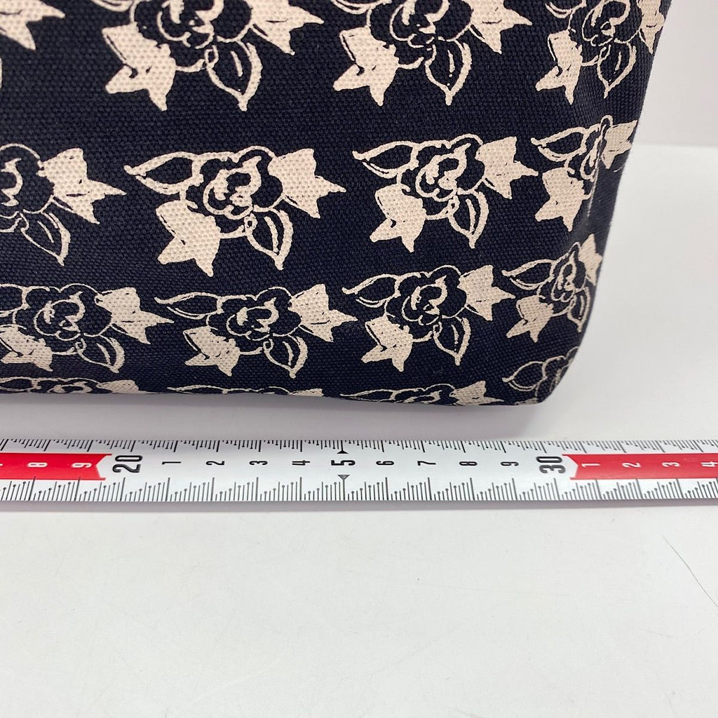 Chanel Tote Black — view 4