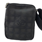 Chanel Shoulder Bag New Travel Line — view 3