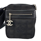 Chanel Shoulder Bag New Travel Line — view 2