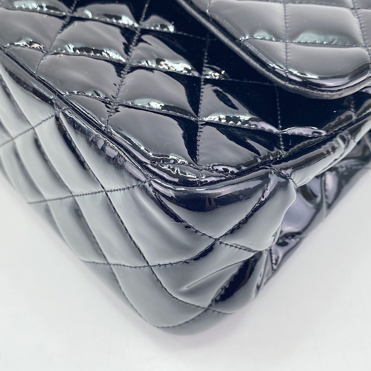 Chanel Shoulder Bag Quilted 30 — view 8