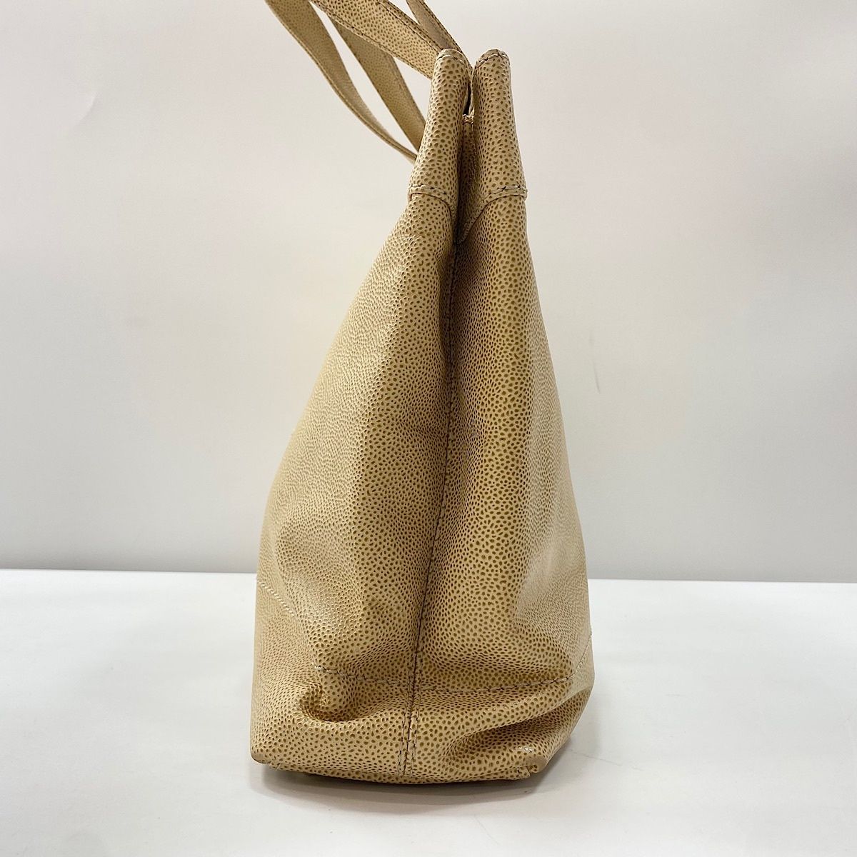 Chanel Tote Beige — view 5