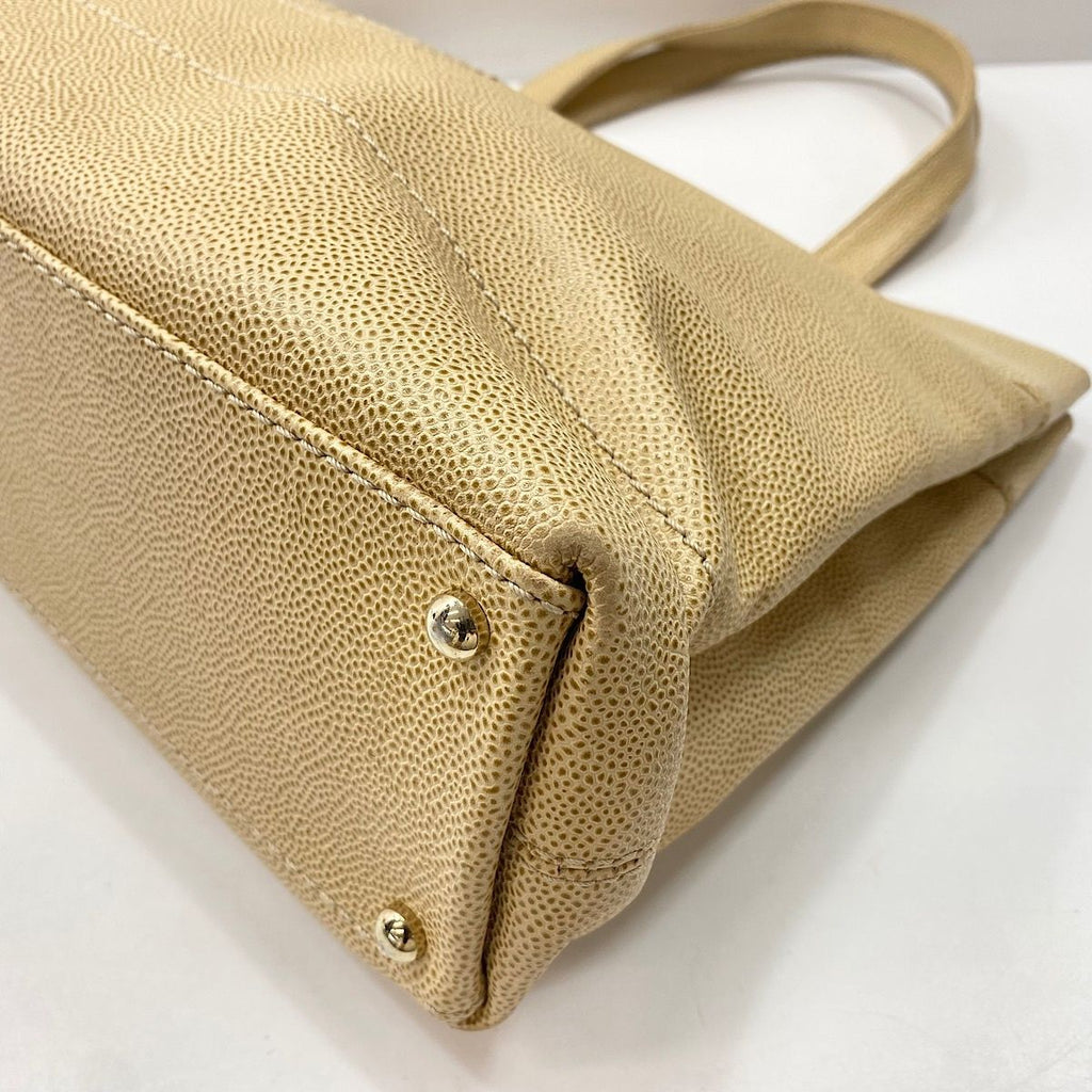 Chanel Tote Beige — view 9