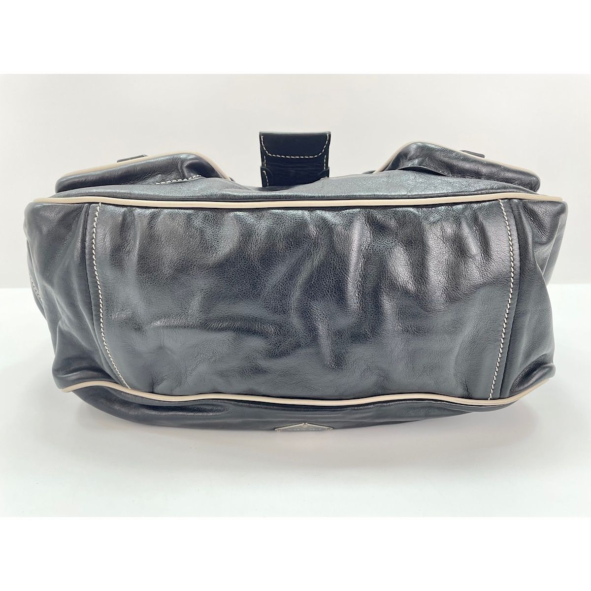 Prada Tote Black — view 7