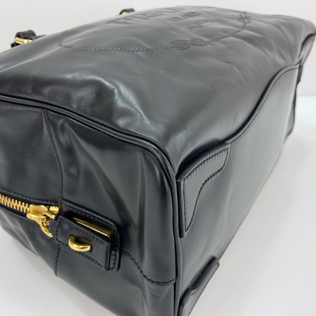 Prada Boston Bag Travel Bags Black — view 8