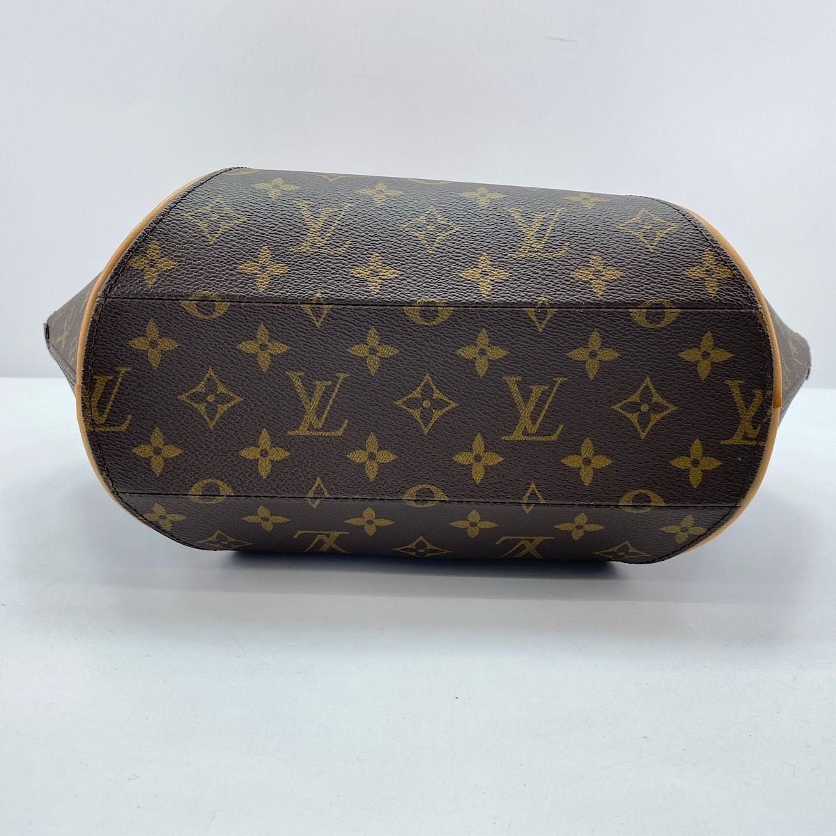 Louis Vuitton Handbag Ellipse MM — view 7