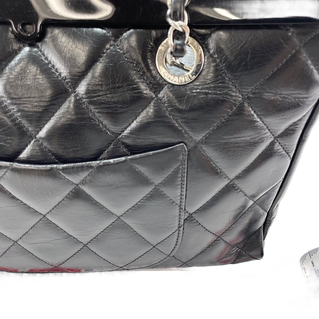 Chanel Tote CC Delivery — view 3