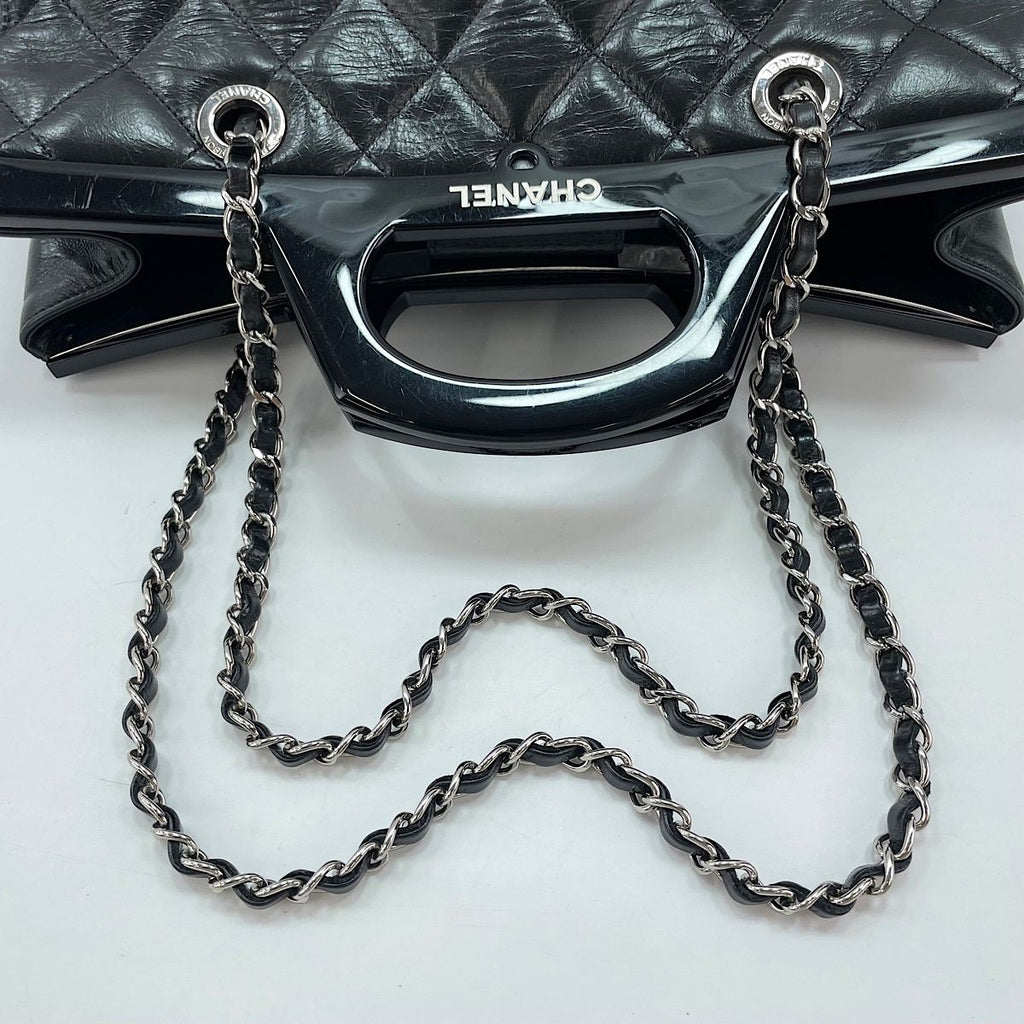 Chanel Tote CC Delivery — view 9