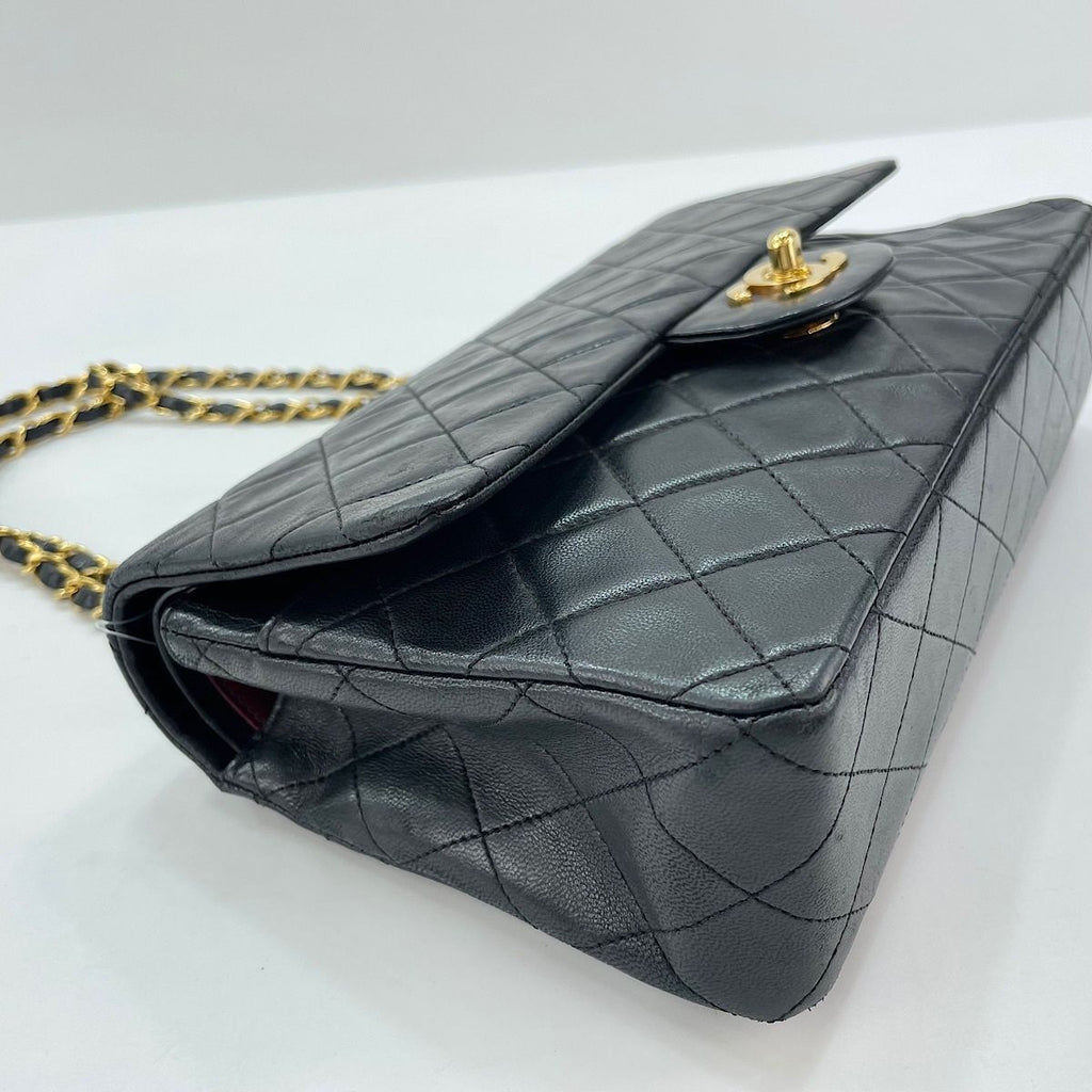 Chanel Shoulder Bag Quilted 25 — view 8