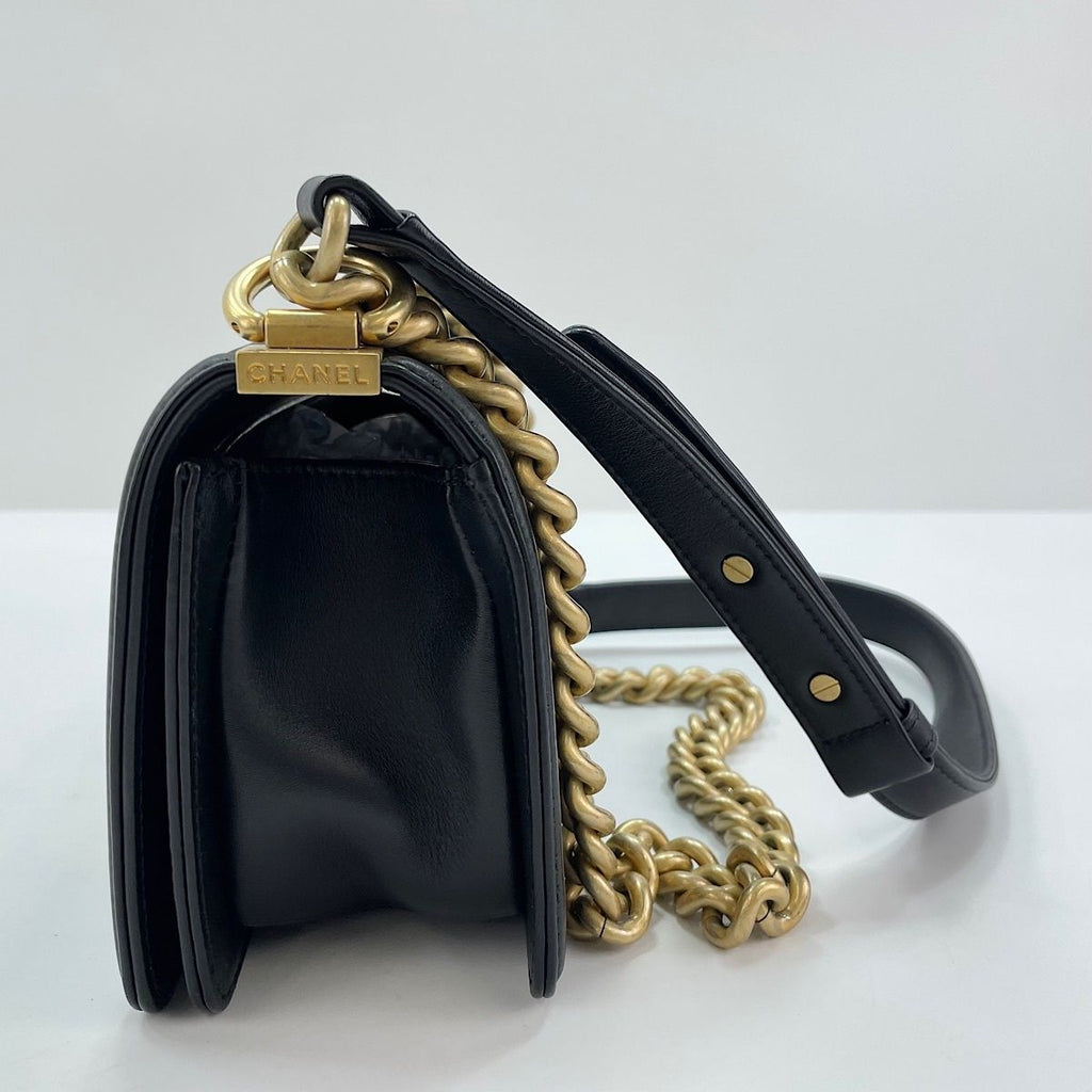 Chanel Shoulder Bag — view 6