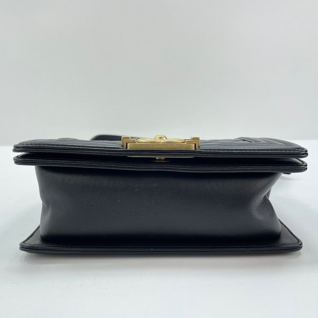 Chanel Shoulder Bag — view 7