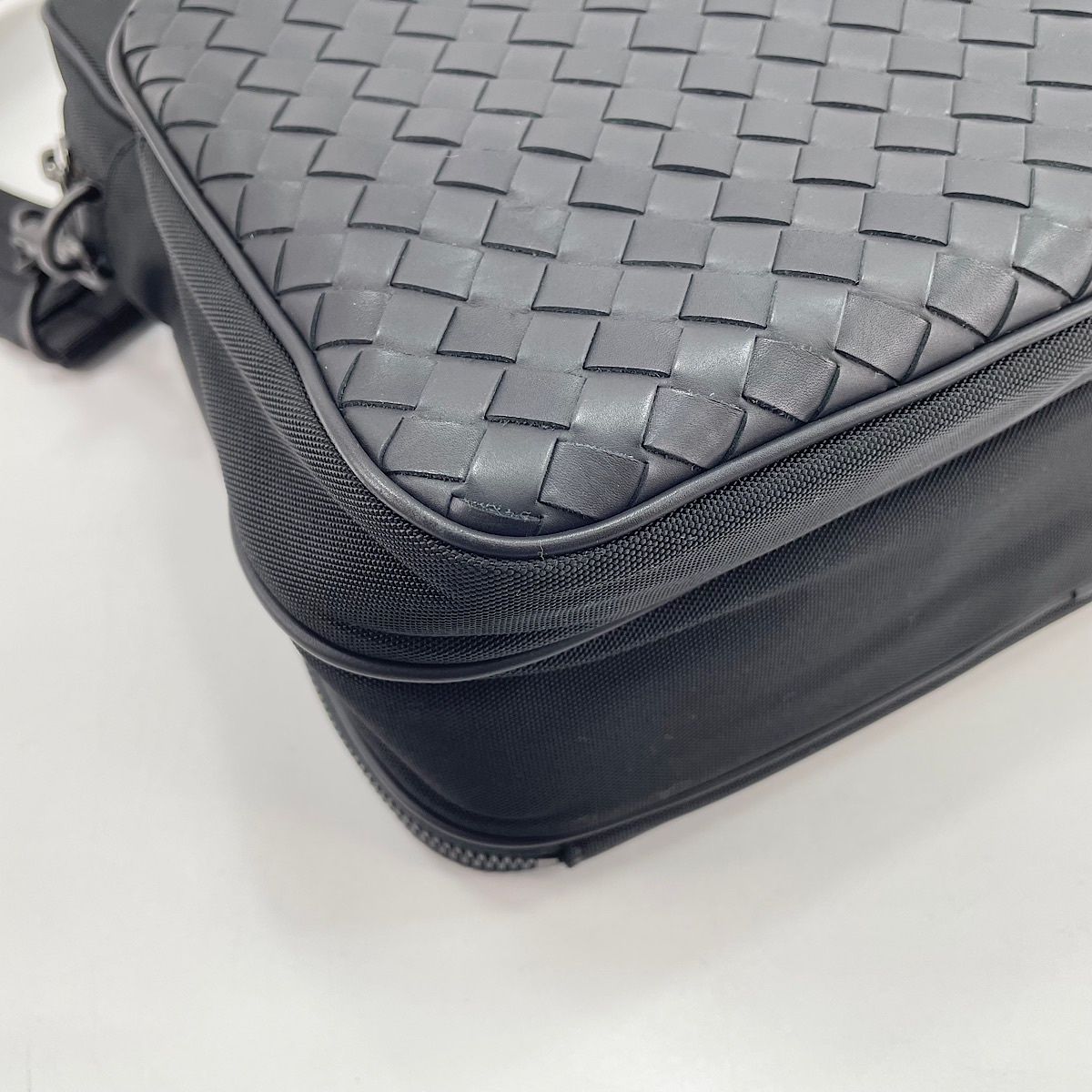 Bottega Veneta Shoulder Bag Intrecciato — view 8