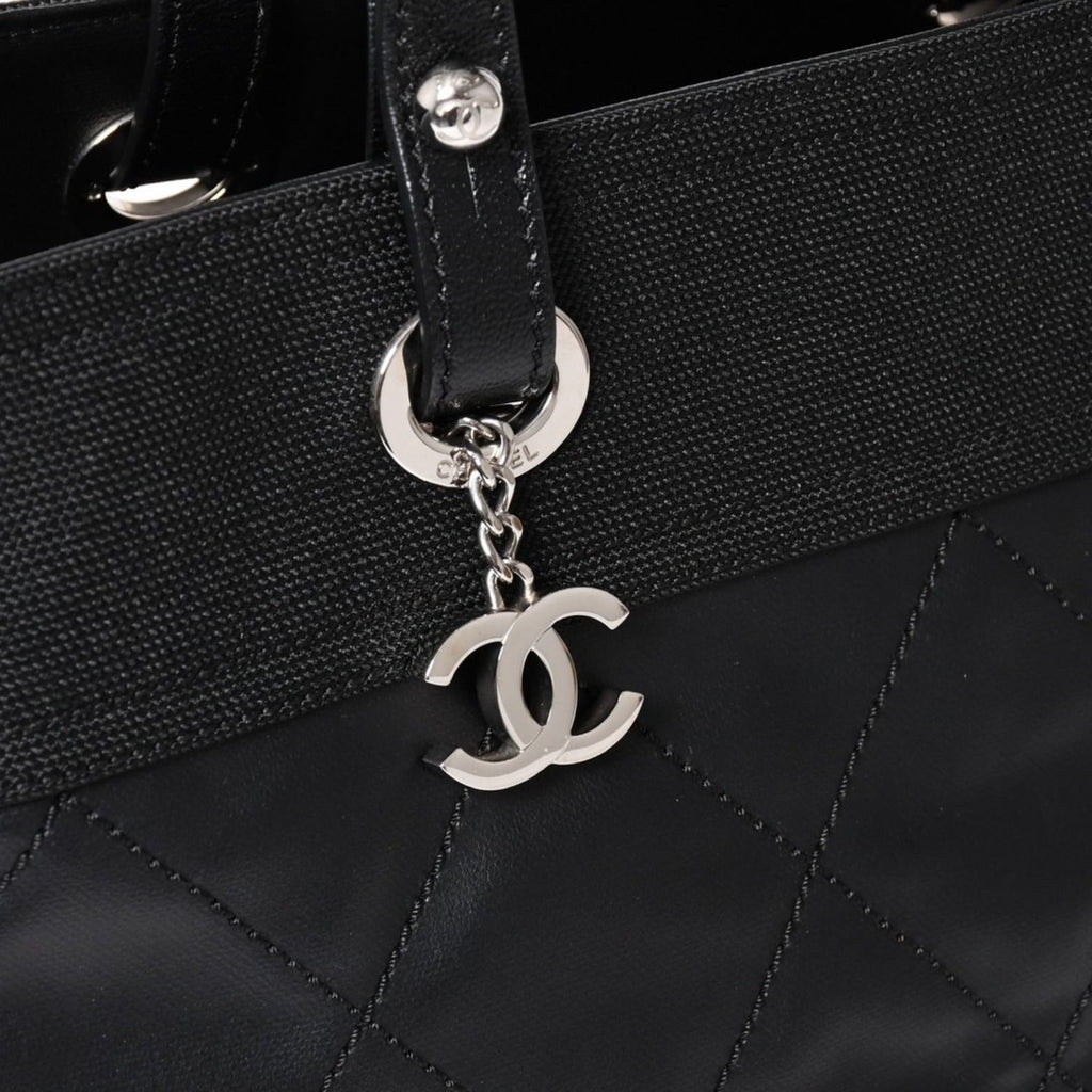 Chanel Tote Bag Paris Biarritz Leather Black — view 4