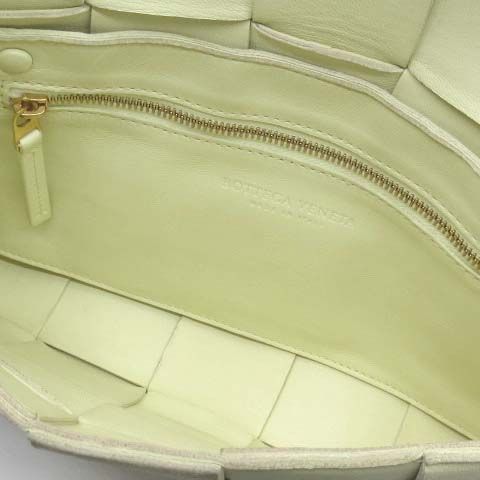 Bottega Veneta Cassette Shoulder Bag Crossbody Maxi Intrecciato Lambskin — view 7