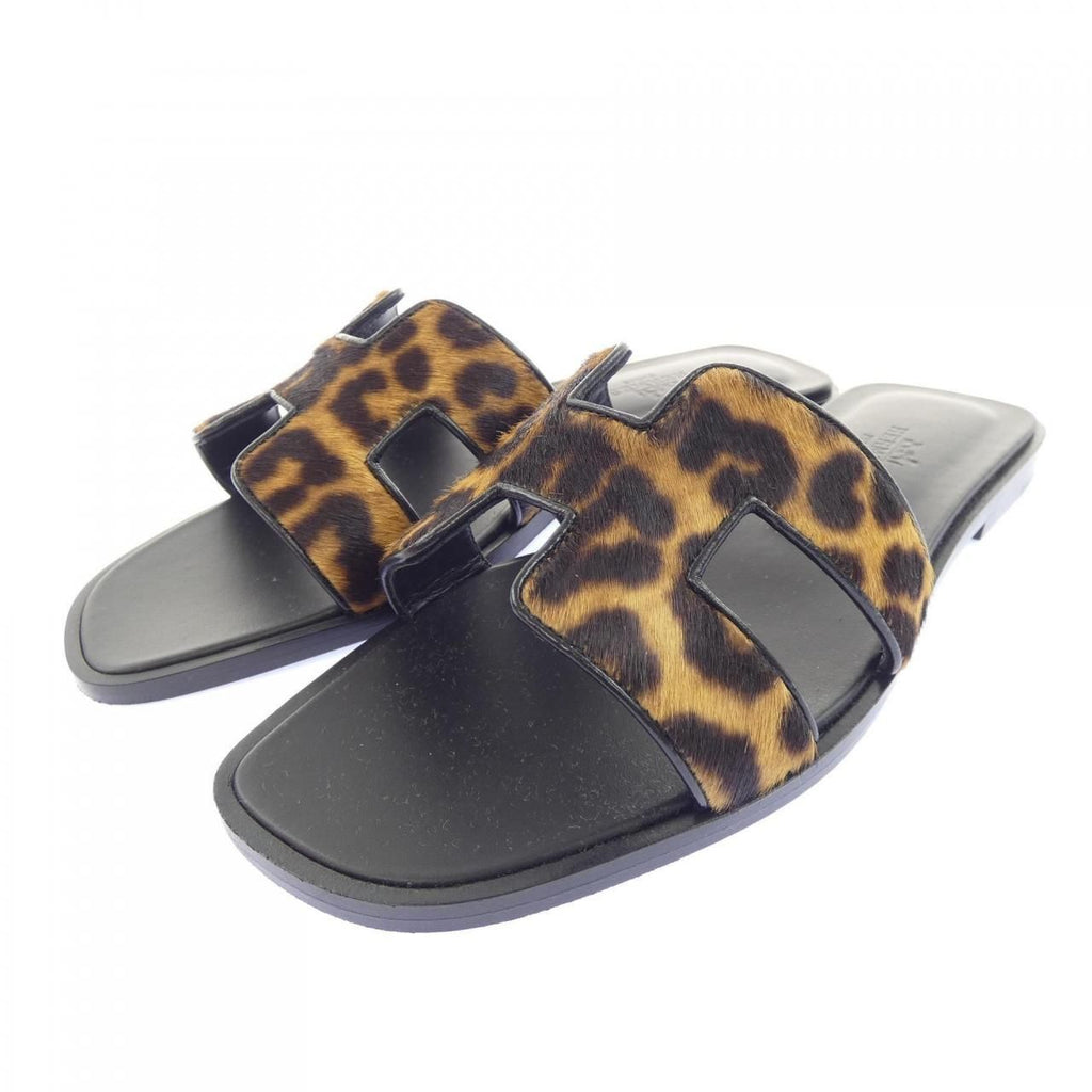 Hermes Oran Sandals Brown — view 3