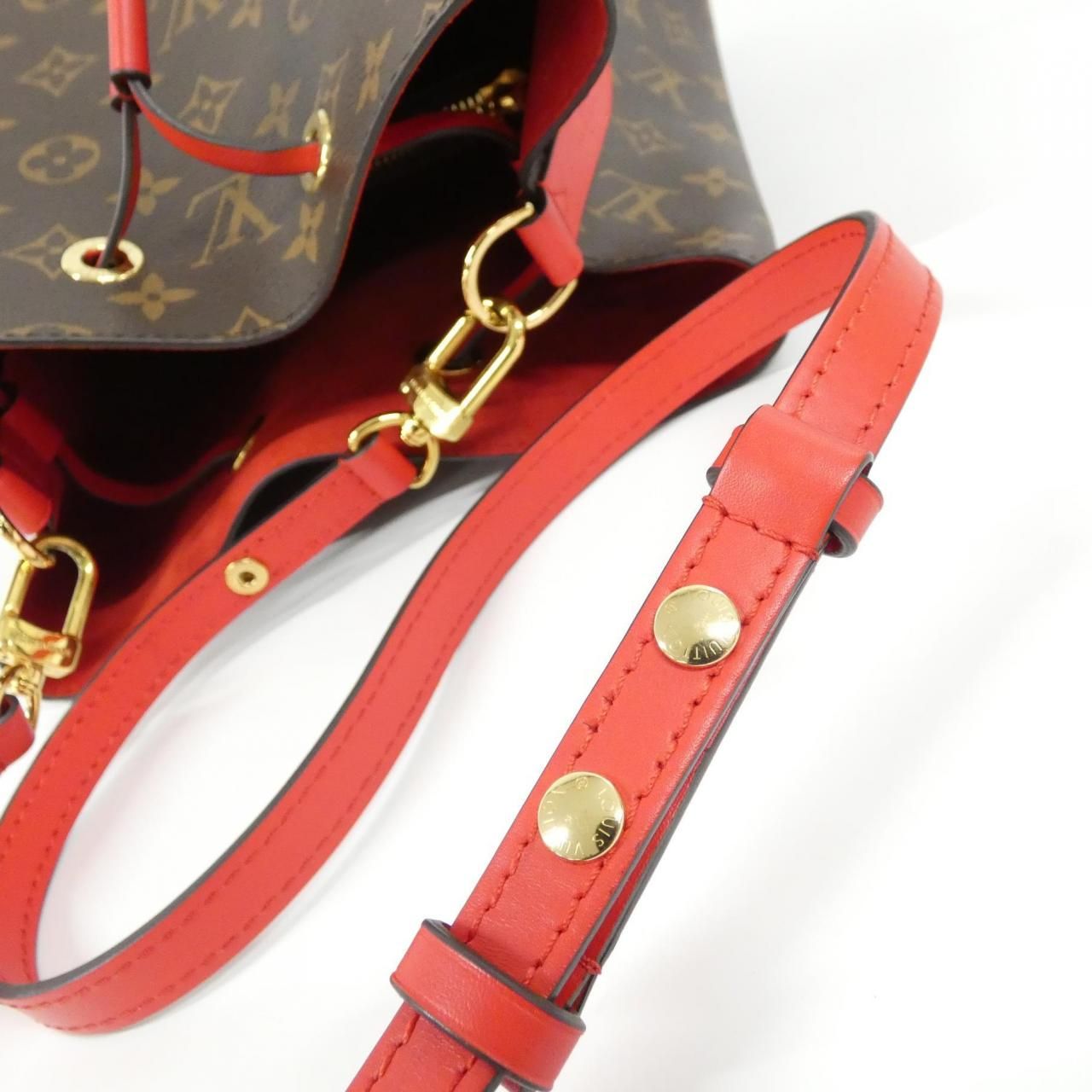 Louis Vuitton Monogram Neo Noe MM Shoulder — view 7