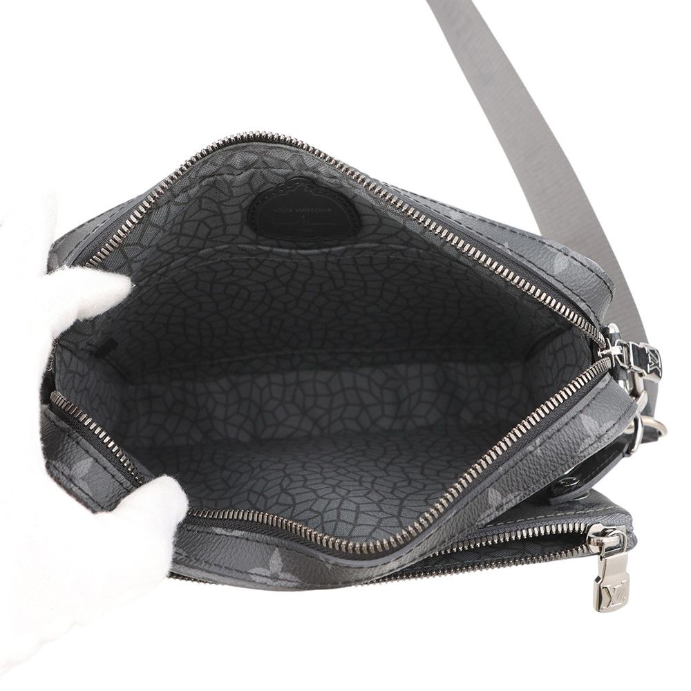 Louis Vuitton Shoulder Bag Monogram Eclipse Reverse LV Yk Trio Messenger Yayoi — view 5