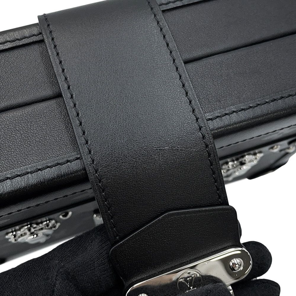 Louis Vuitton Shoulder Bag Monogram Wet Petite 2-Way Clutch Black — view 9