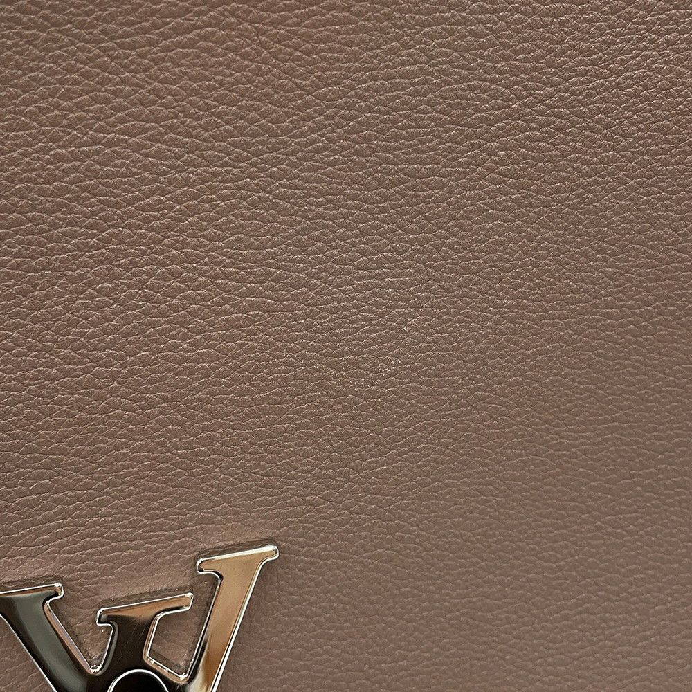 Louis Vuitton Calf Leather Lockme 2 2-Way Shoulder — view 7