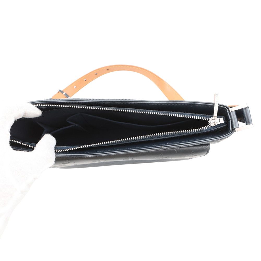 Louis Vuitton Handbag Monogram Matt Alston — view 5