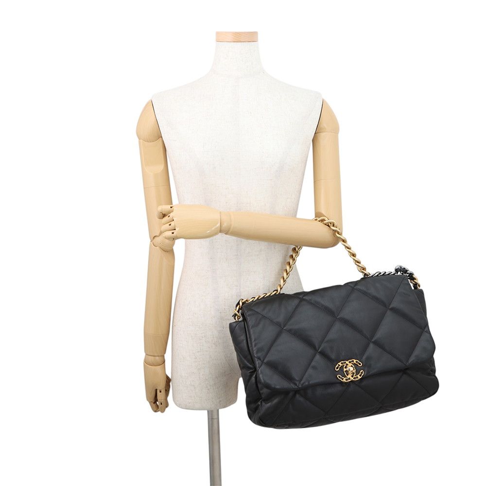 Chanel Chain Shoulder Bag 19 Maxi Quilted CC Logo Shiny Calf Leather 2-Way — view 4