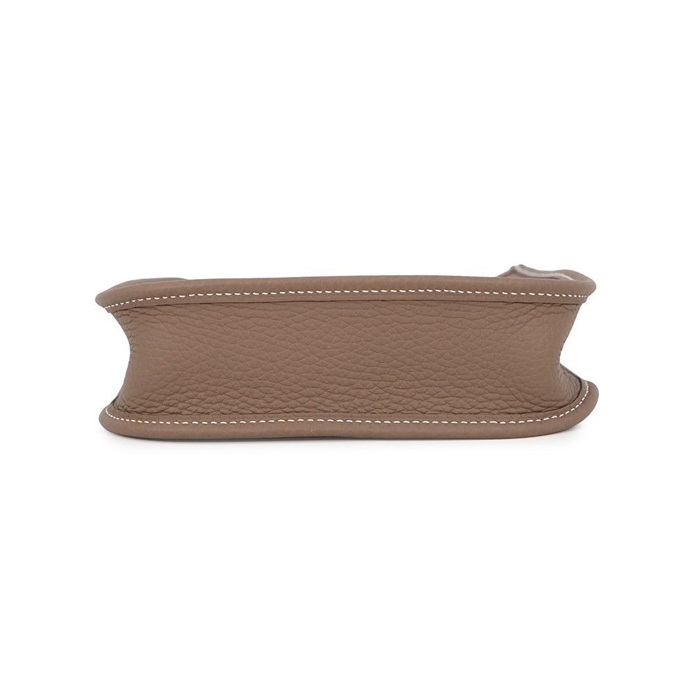 Hermes Shoulder Bag Evelyne TPM 111 cm Etoupe Gold Taurillon Clemence — view 3