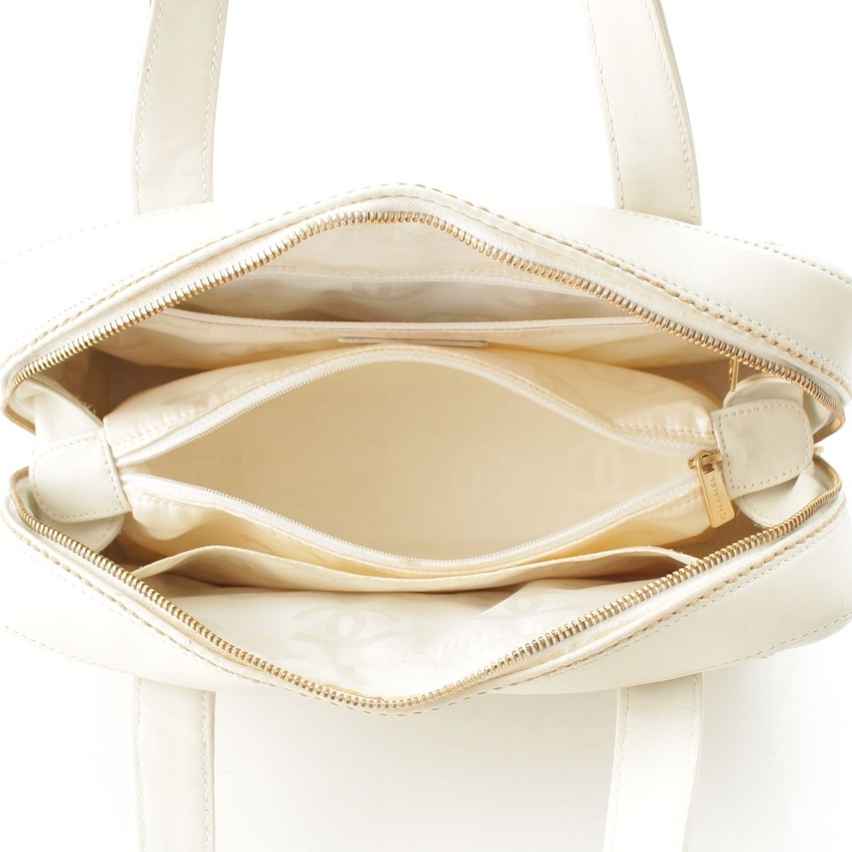 Chanel Wild Stitch Handbag Inner Pouch White — view 6