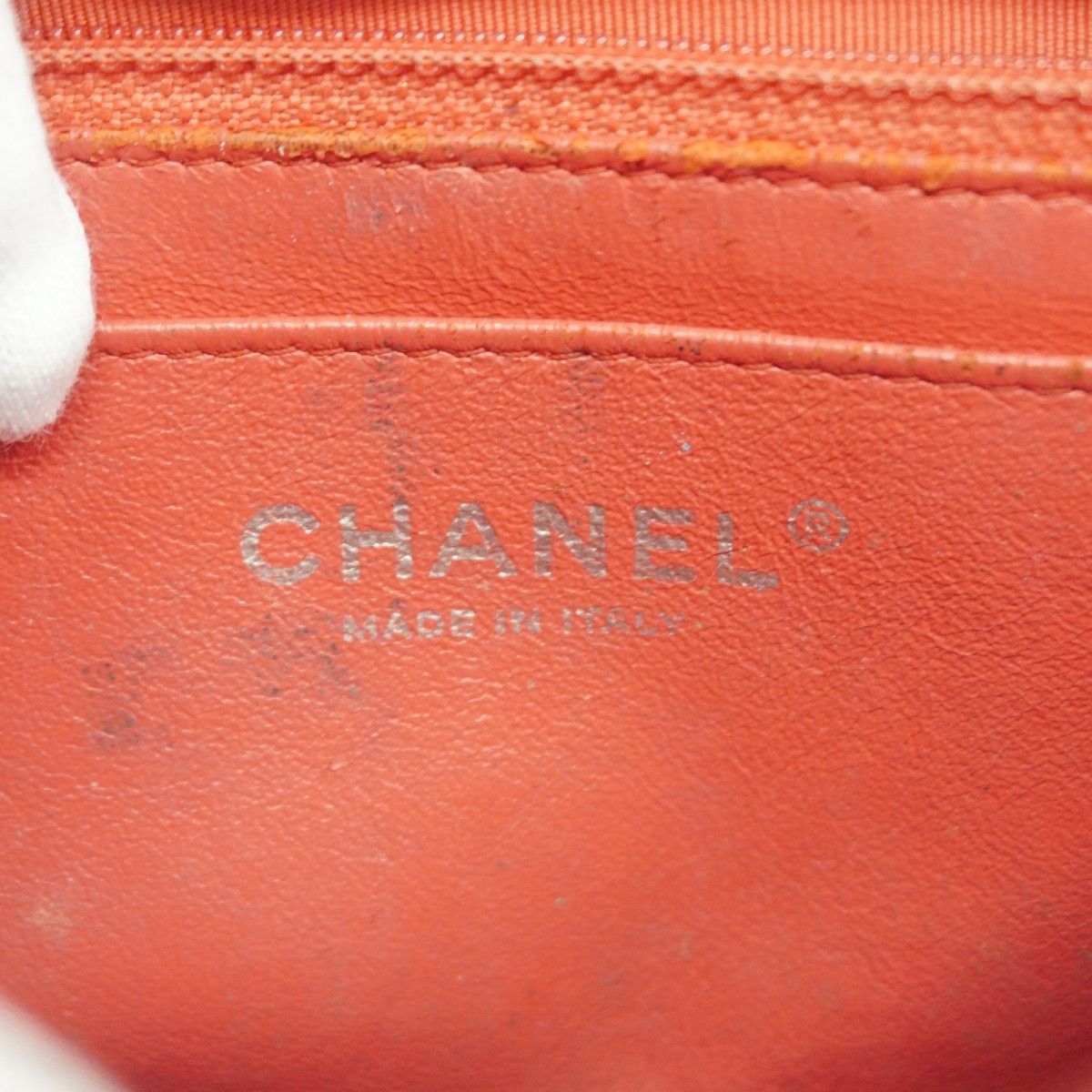 Chanel Shoulder Bag Quilted Patent Leather Red Silver — view 5