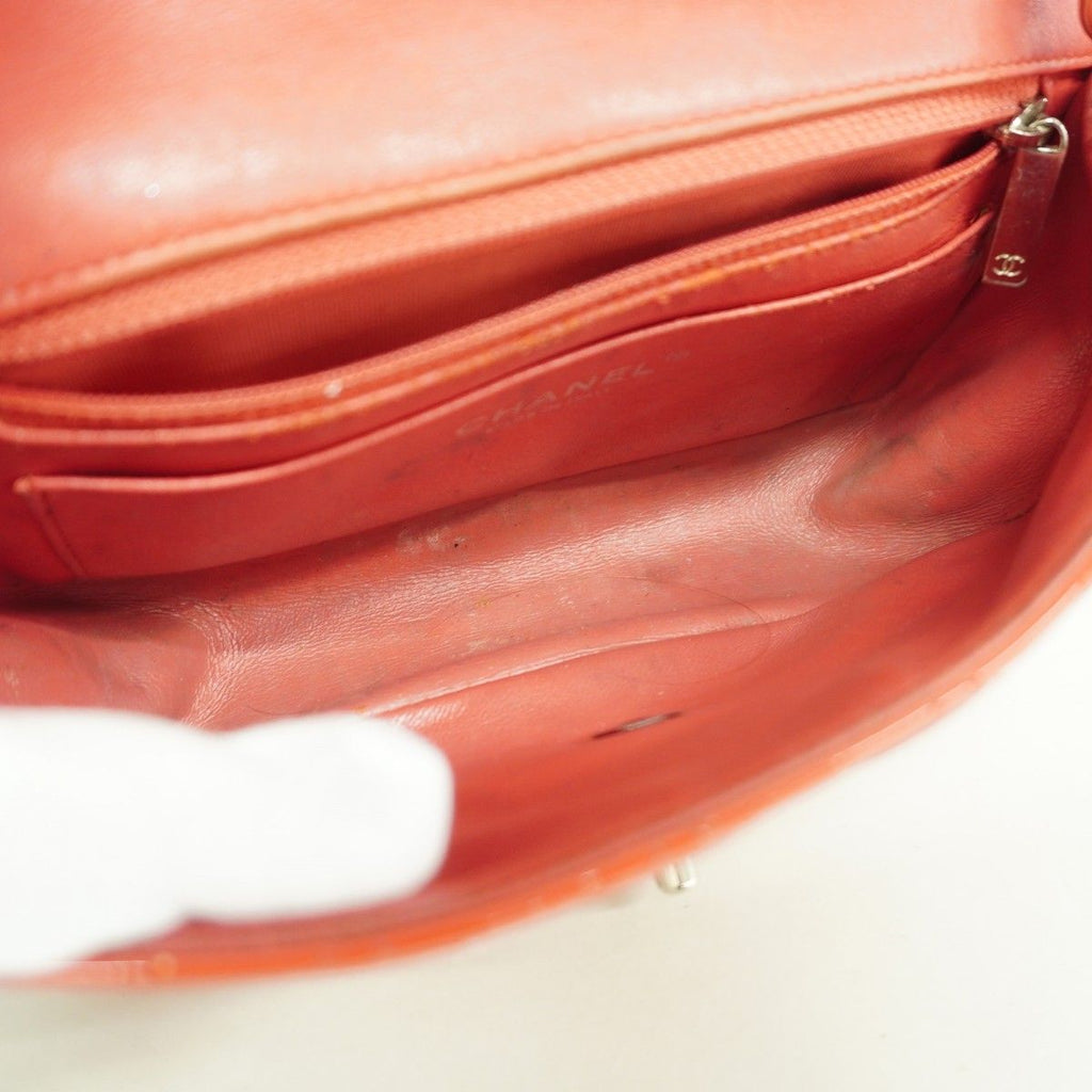 Chanel Shoulder Bag Quilted Patent Leather Red Silver — view 4