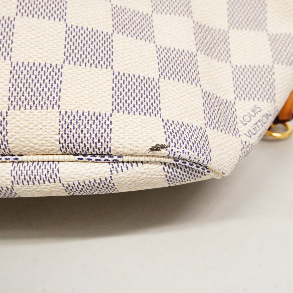 Louis Vuitton Tote Damier Azur Neverfull PM White — view 6
