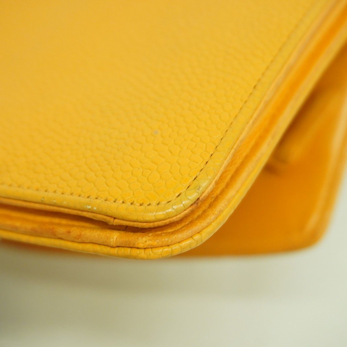Chanel Wallet Caviar Leather Yellow Gold — view 6