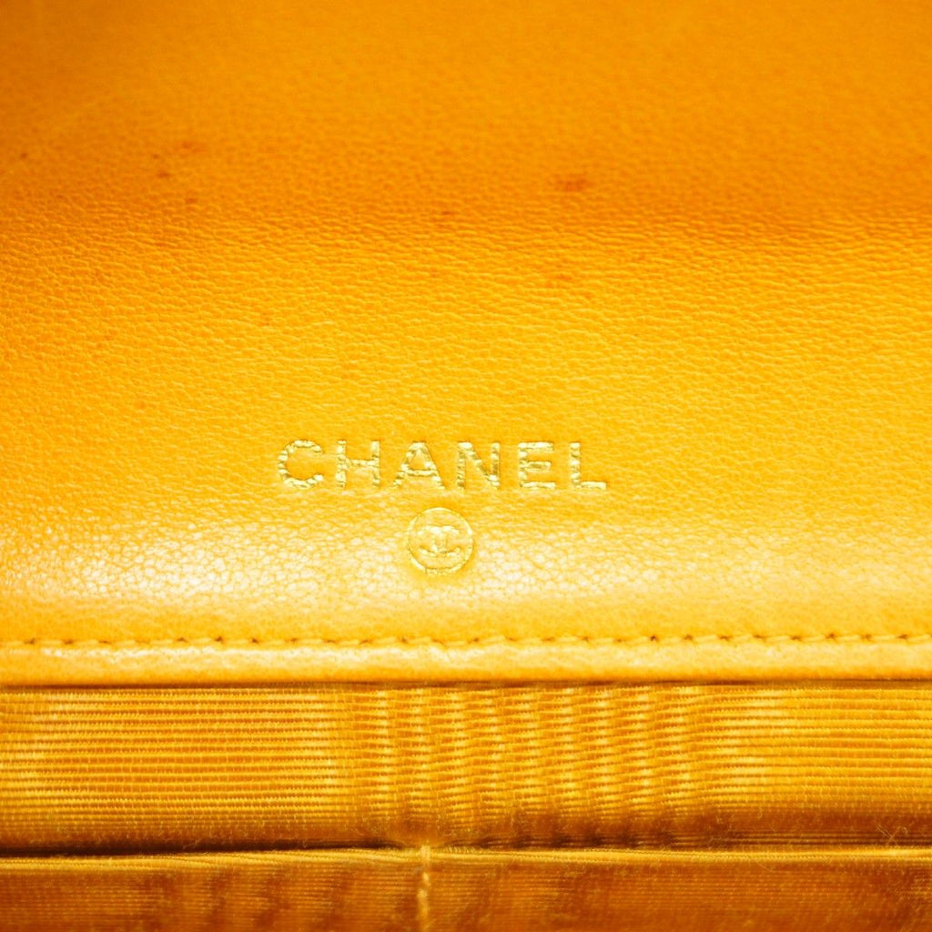 Chanel Wallet Caviar Leather Yellow Gold — view 4
