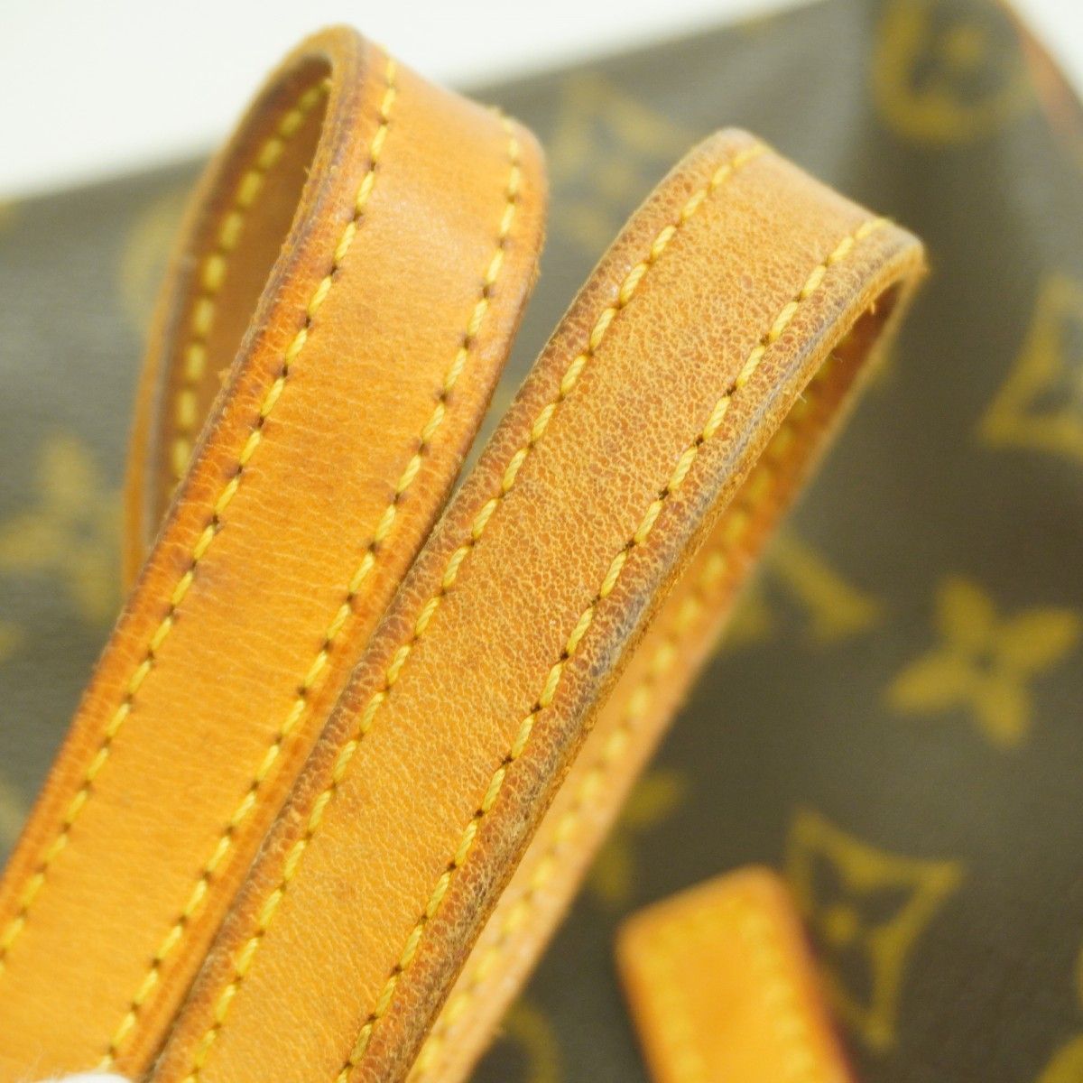 Louis Vuitton Shoulder Bag Monogram Cite MM Brown — view 8