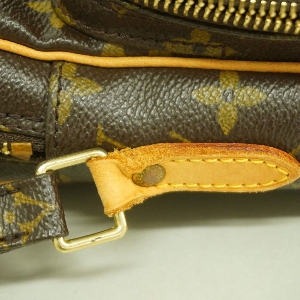 Louis Vuitton Shoulder Bag Monogram Amazon Brown — view 8