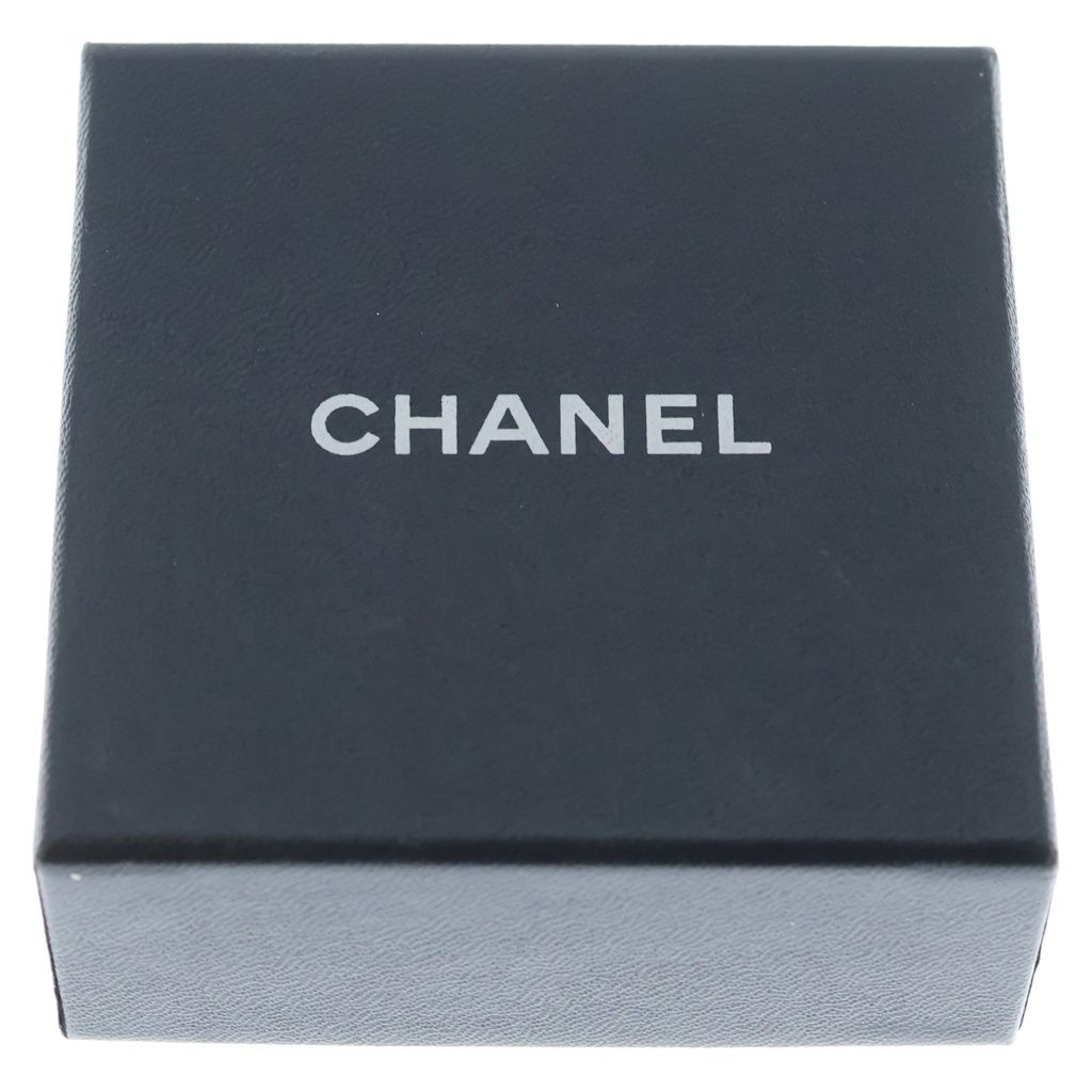 Chanel Camellia Earrings Gold — view 6
