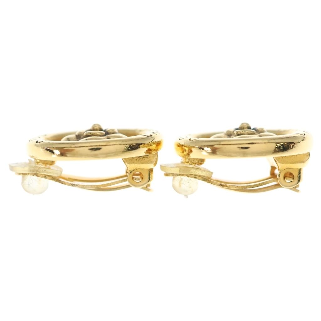 Chanel Camellia Earrings Gold — view 4