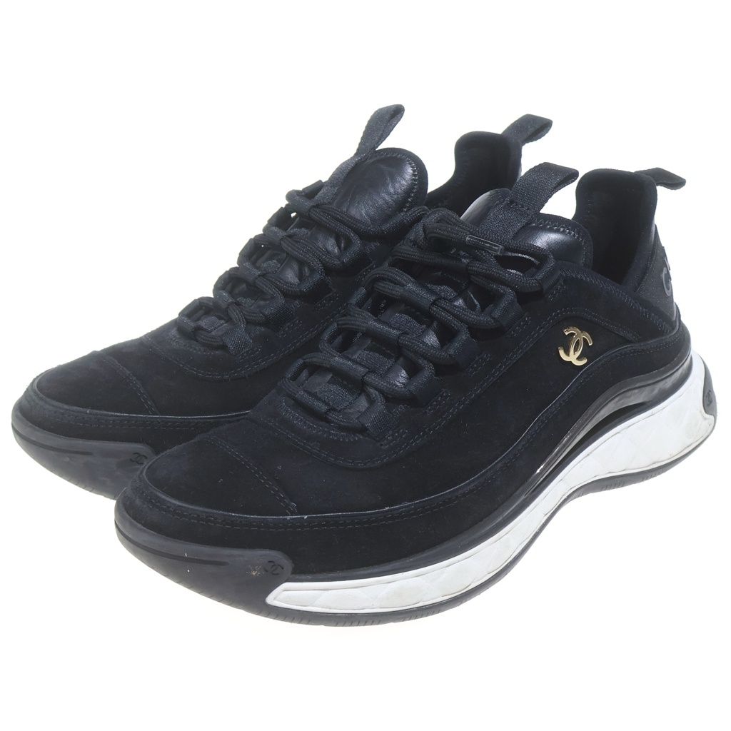 Chanel CC Logo Suede Leather Sneakers Black — view 2