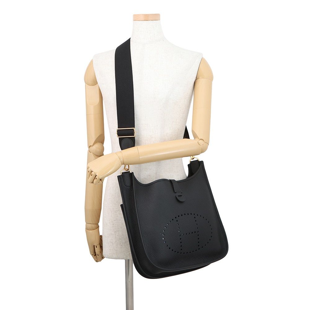 Hermes Shoulder Bag Evelyne 3 PM Black Gold Taurillon Clemence — view 4