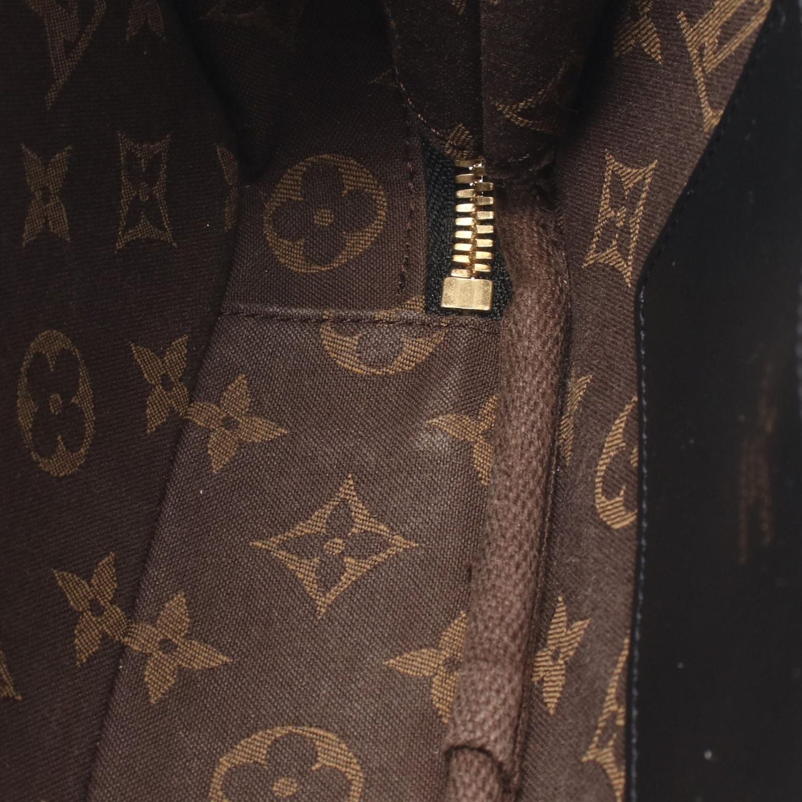 Louis Vuitton Shoulder Bag Utility Crossbody 2-Way Noir Leather — view 5
