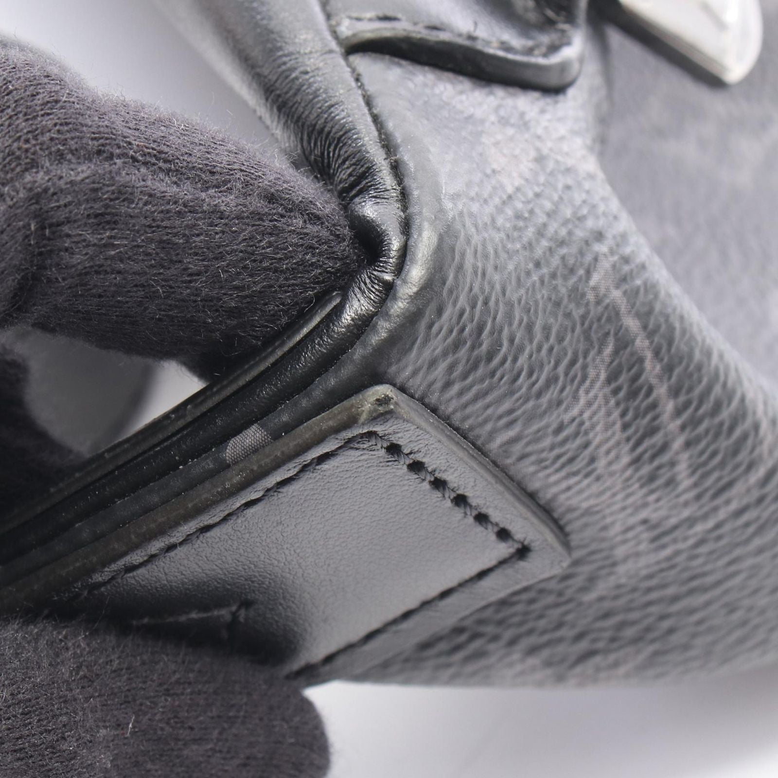 Louis Vuitton Waist Bag Discovery PM Canvas Leather — view 6