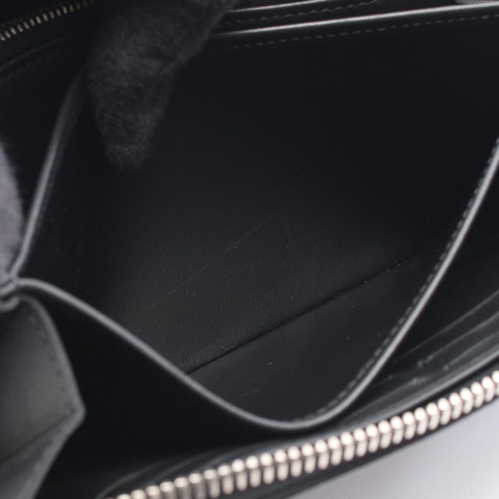 Louis Vuitton Round Wallet Zippy Noir Leather — view 6