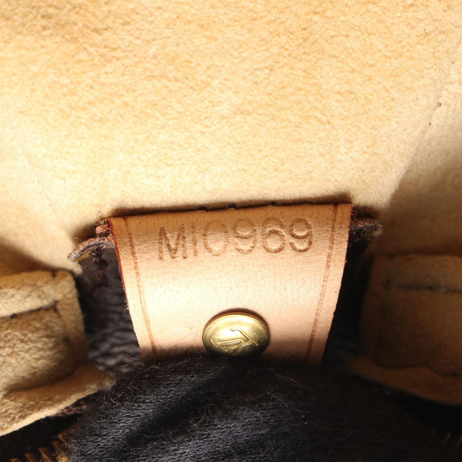 Louis Vuitton Shoulder Bag Looping GM Canvas Leather — view 5